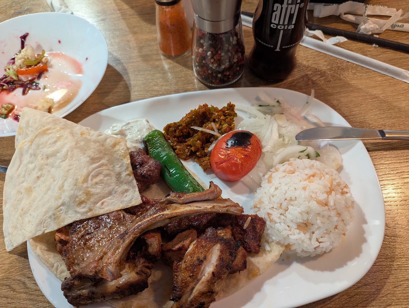 AHI Burger & Kebap Grillhaus · Fotos 4